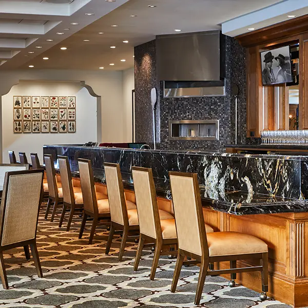 TheGlenSR-600x600-14 Seating at the bar, dining hall area with open kitchen